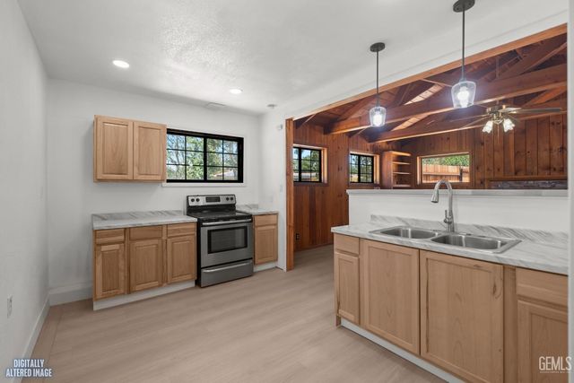 2601 Kellogg Arc, Bakersfield, CA 93306