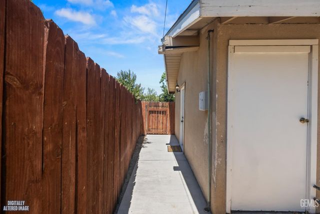 2601 Kellogg Arc, Bakersfield, CA 93306