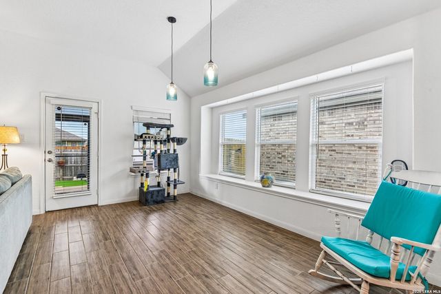 8942 Rancher Pl, Seguin, TX 78155