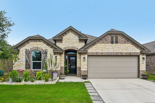 8942 Rancher Pl, Seguin, TX 78155