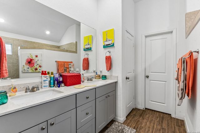 8942 Rancher Pl, Seguin, TX 78155