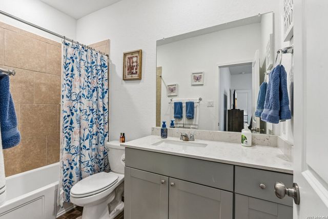 8942 Rancher Pl, Seguin, TX 78155