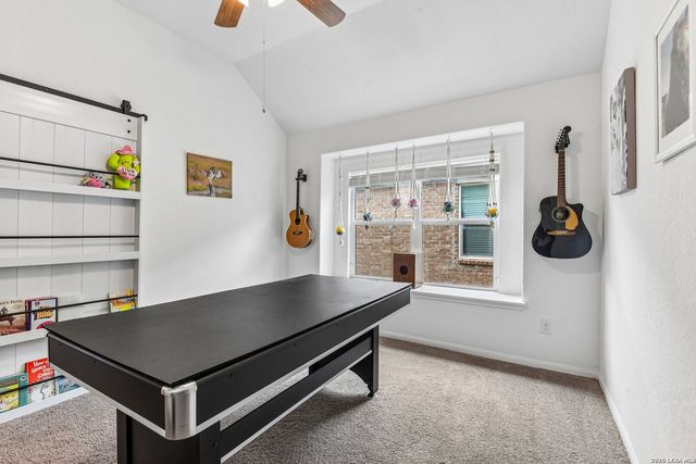 8942 Rancher Pl, Seguin, TX 78155