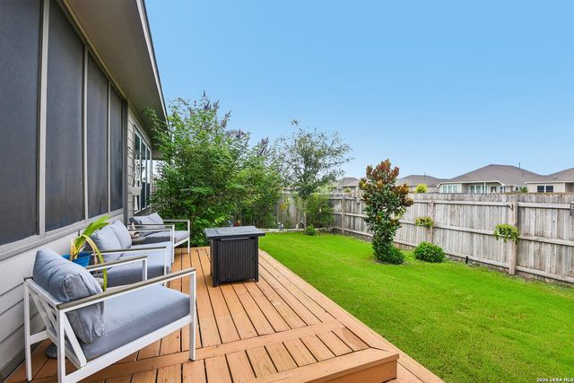 8942 Rancher Pl, Seguin, TX 78155