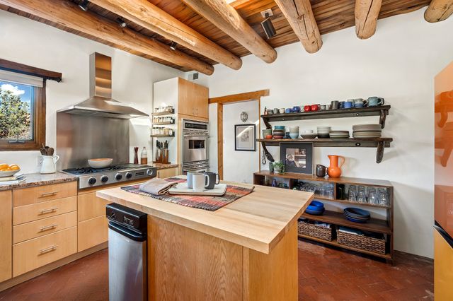 996 Paseo Del Sur, Santa Fe, NM 87501
