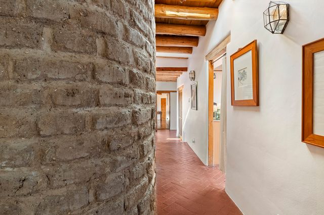 996 Paseo Del Sur, Santa Fe, NM 87501