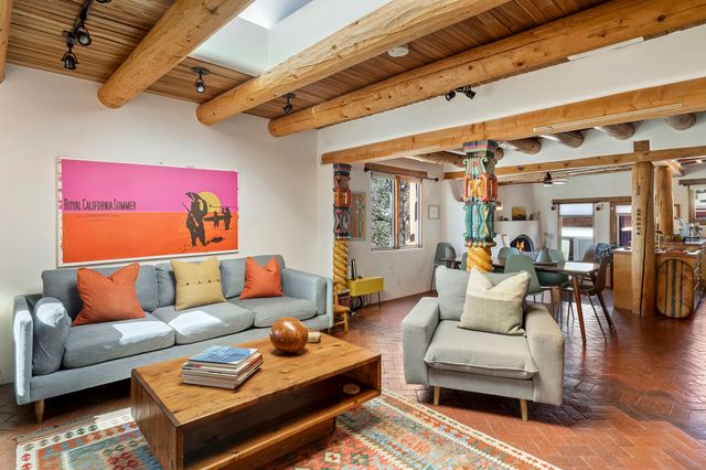 996 Paseo Del Sur, Santa Fe, NM 87501