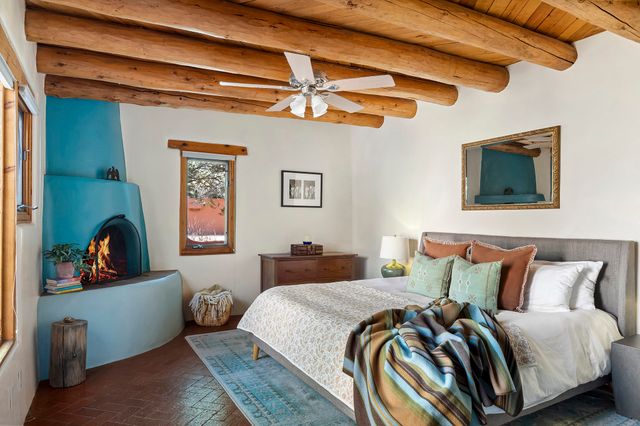 996 Paseo Del Sur, Santa Fe, NM 87501