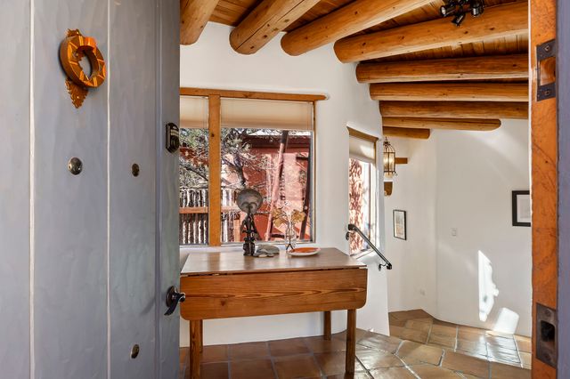 996 Paseo Del Sur, Santa Fe, NM 87501