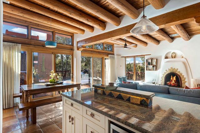 996 Paseo Del Sur, Santa Fe, NM 87501