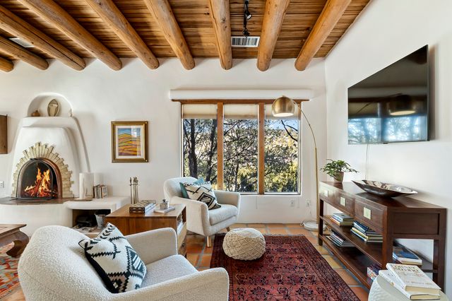 996 Paseo Del Sur, Santa Fe, NM 87501