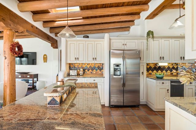 996 Paseo Del Sur, Santa Fe, NM 87501