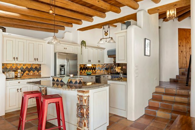 996 Paseo Del Sur, Santa Fe, NM 87501