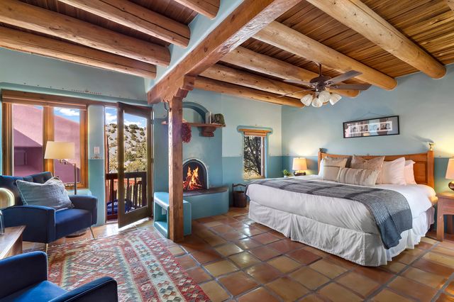 996 Paseo Del Sur, Santa Fe, NM 87501