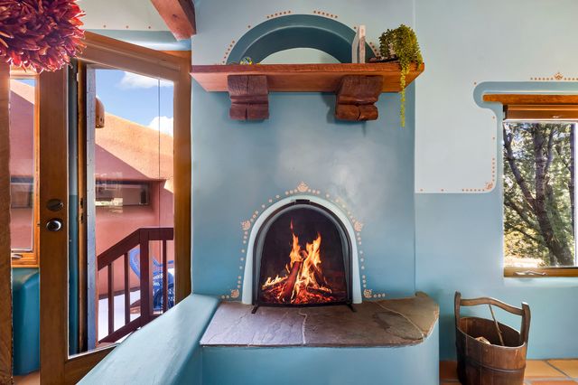 996 Paseo Del Sur, Santa Fe, NM 87501