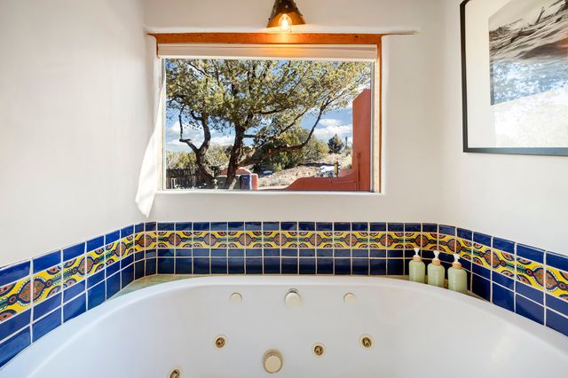 996 Paseo Del Sur, Santa Fe, NM 87501