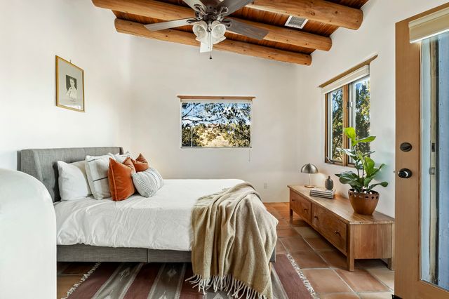 996 Paseo Del Sur, Santa Fe, NM 87501