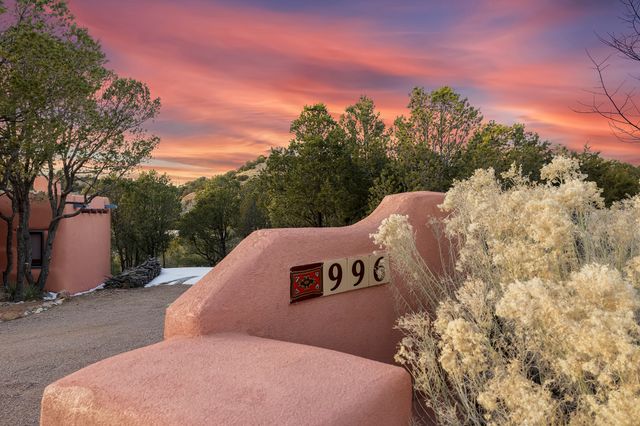 996 Paseo Del Sur, Santa Fe, NM 87501