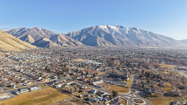 1361 E 400 S, Springville, UT 84663