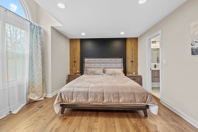 145 E Raleigh Court, Bloomingdale, IL 60108