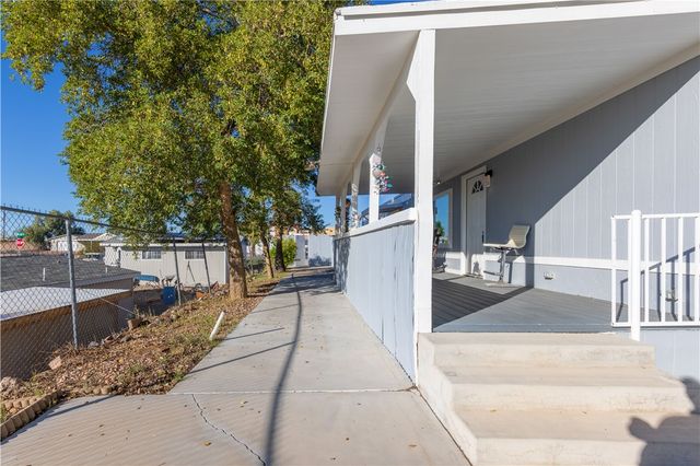 4960 Mission Drive, Topock, AZ 86436