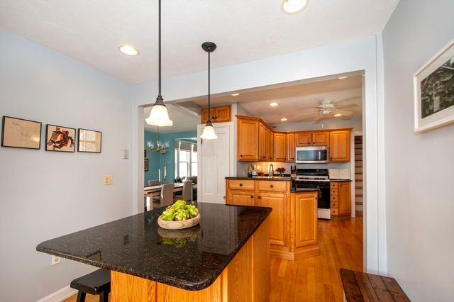 12 L Street, Hull, MA 02045