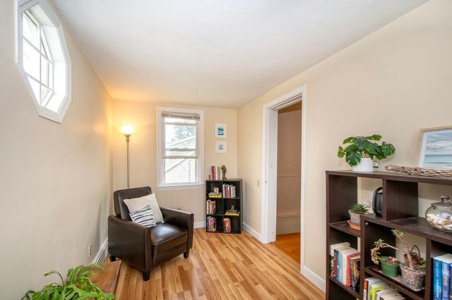 12 L Street, Hull, MA 02045