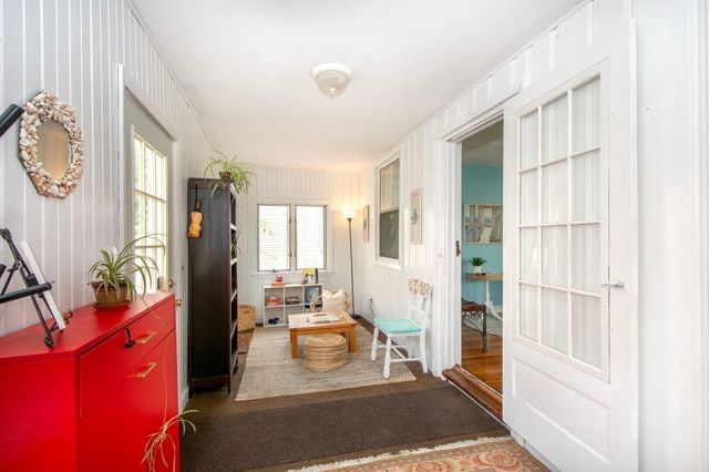 12 L Street, Hull, MA 02045