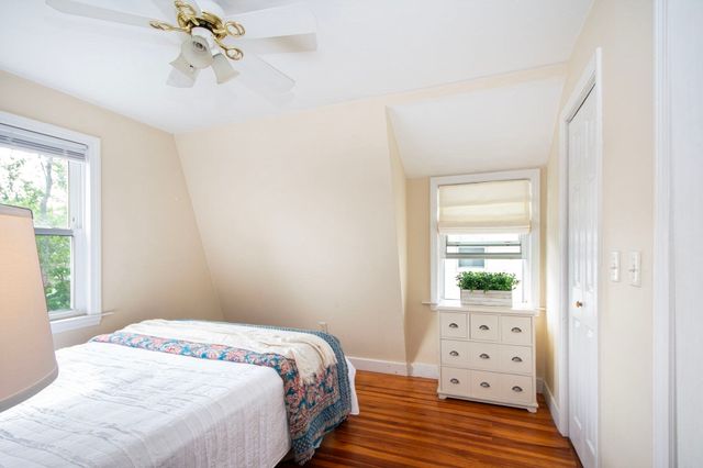12 L Street, Hull, MA 02045