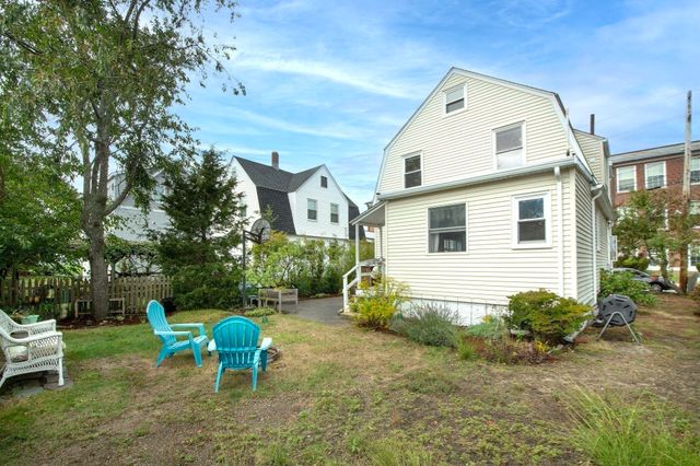 12 L Street, Hull, MA 02045