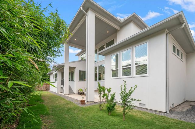 2215 Macarthur Street, Houston, TX 77030