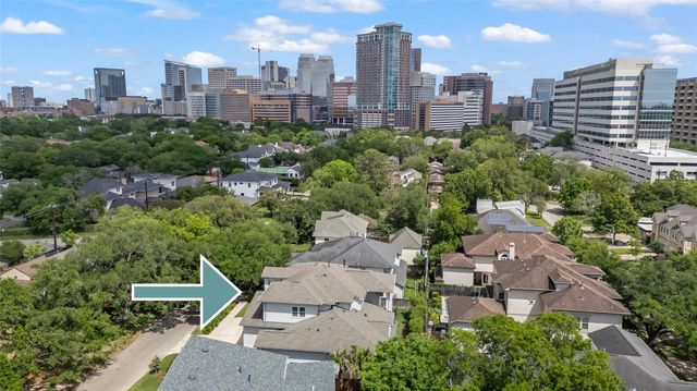 2215 Macarthur Street, Houston, TX 77030