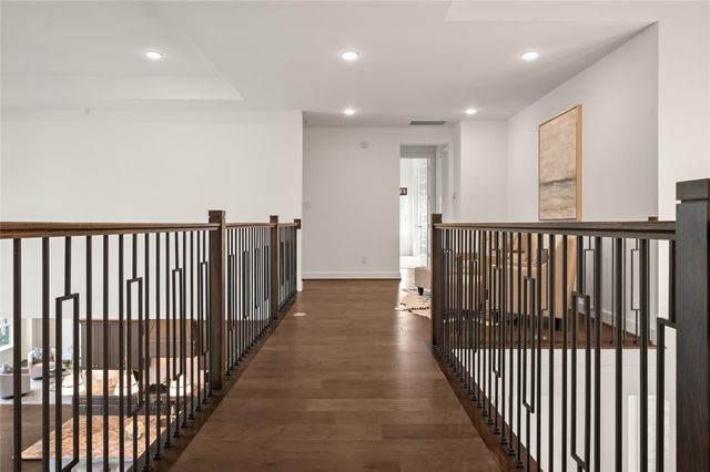 2215 Macarthur Street, Houston, TX 77030