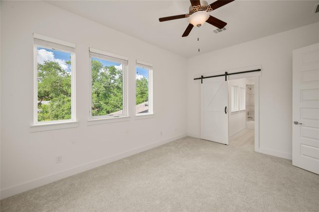 2215 Macarthur Street, Houston, TX 77030