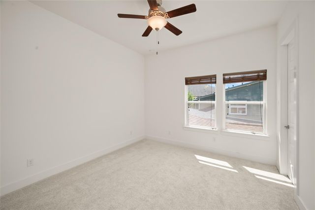 2215 Macarthur Street, Houston, TX 77030