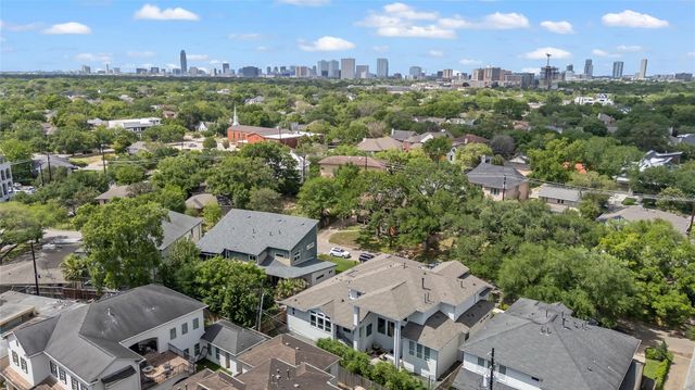 2215 Macarthur Street, Houston, TX 77030