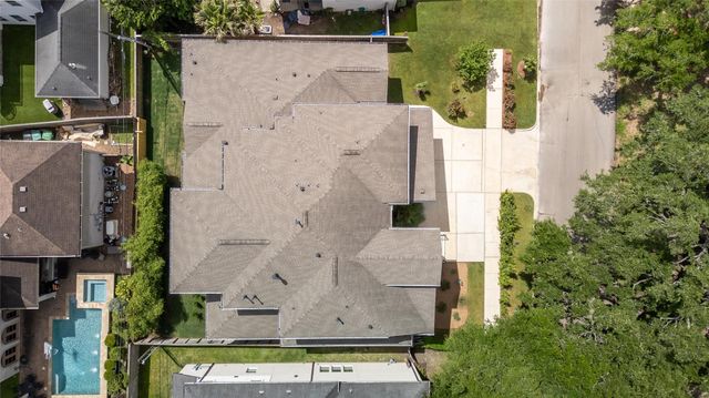 2215 Macarthur Street, Houston, TX 77030