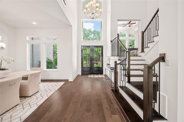2215 Macarthur Street, Houston, TX 77030