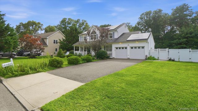 53 Howard Drive, Coram, NY 11727