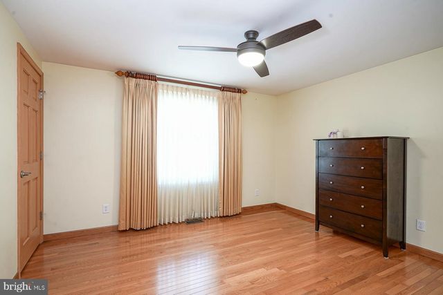 12 JUNIPER AVE, Somerdale, NJ 08083