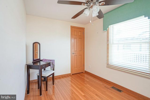 12 JUNIPER AVE, Somerdale, NJ 08083