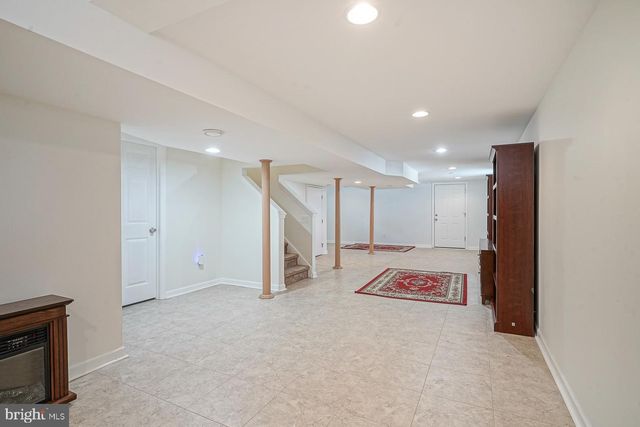 12 JUNIPER AVE, Somerdale, NJ 08083