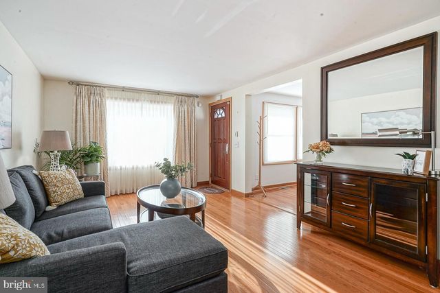 12 JUNIPER AVE, Somerdale, NJ 08083