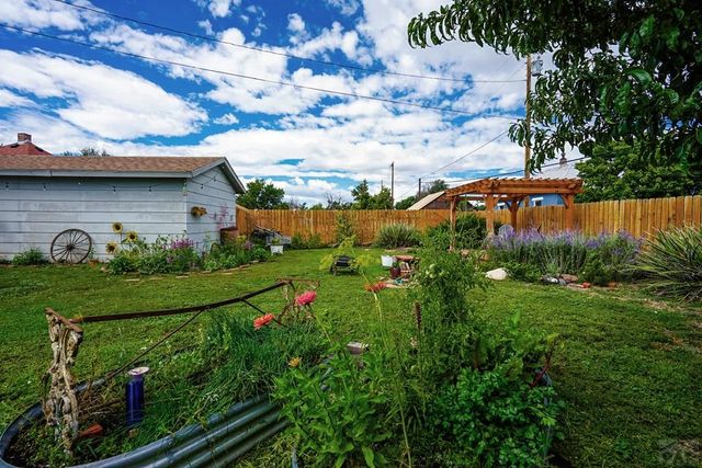 132 W 9th St, Walsenburg, CO 81089