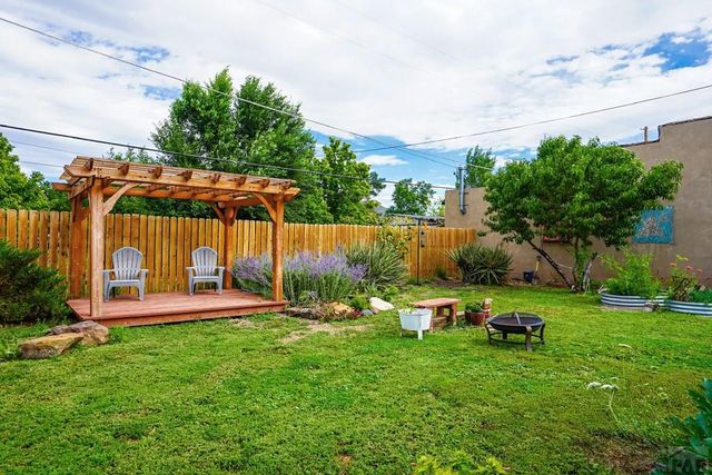 132 W 9th St, Walsenburg, CO 81089