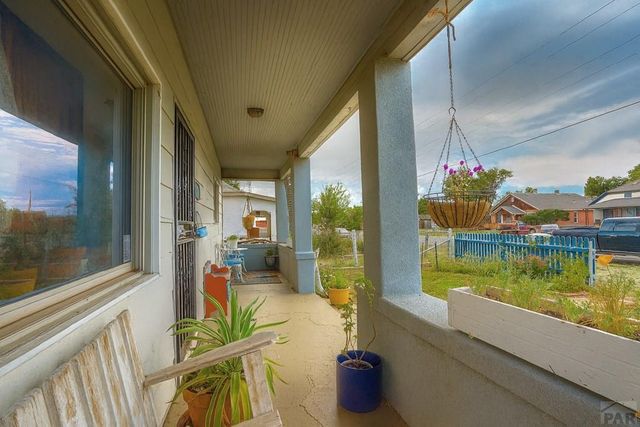 132 W 9th St, Walsenburg, CO 81089
