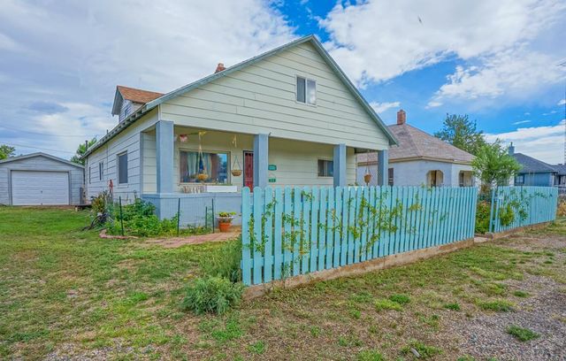 132 W 9th St, Walsenburg, CO 81089