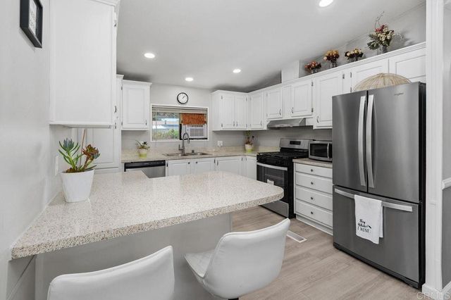 530 Devonshire Avenue 84, Hemet, CA 92543