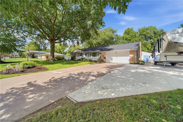 2769 Englewood Drive NE, Canton, OH 44721