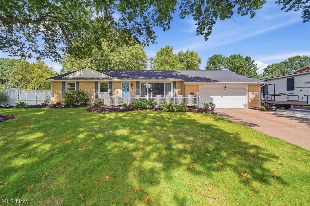 2769 Englewood Drive NE, Canton, OH 44721